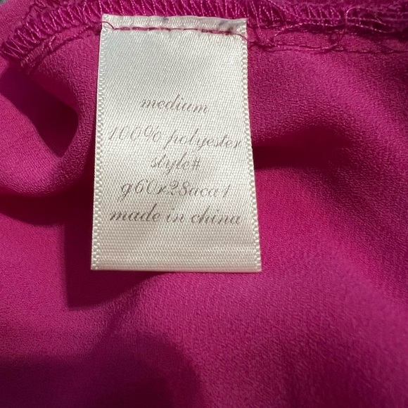 Francesca’s Miami Hot Pink Bow And Cut Out Back Top Size Medium - Picture 4 of 5